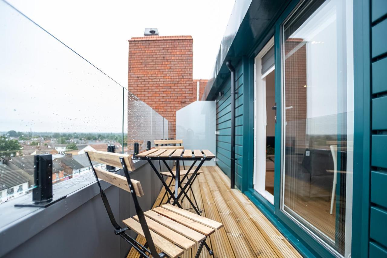 Deluxe Chic 1 2 Bed Apts Near Heathrow Legoland Windsor Slough Villa Dış mekan fotoğraf