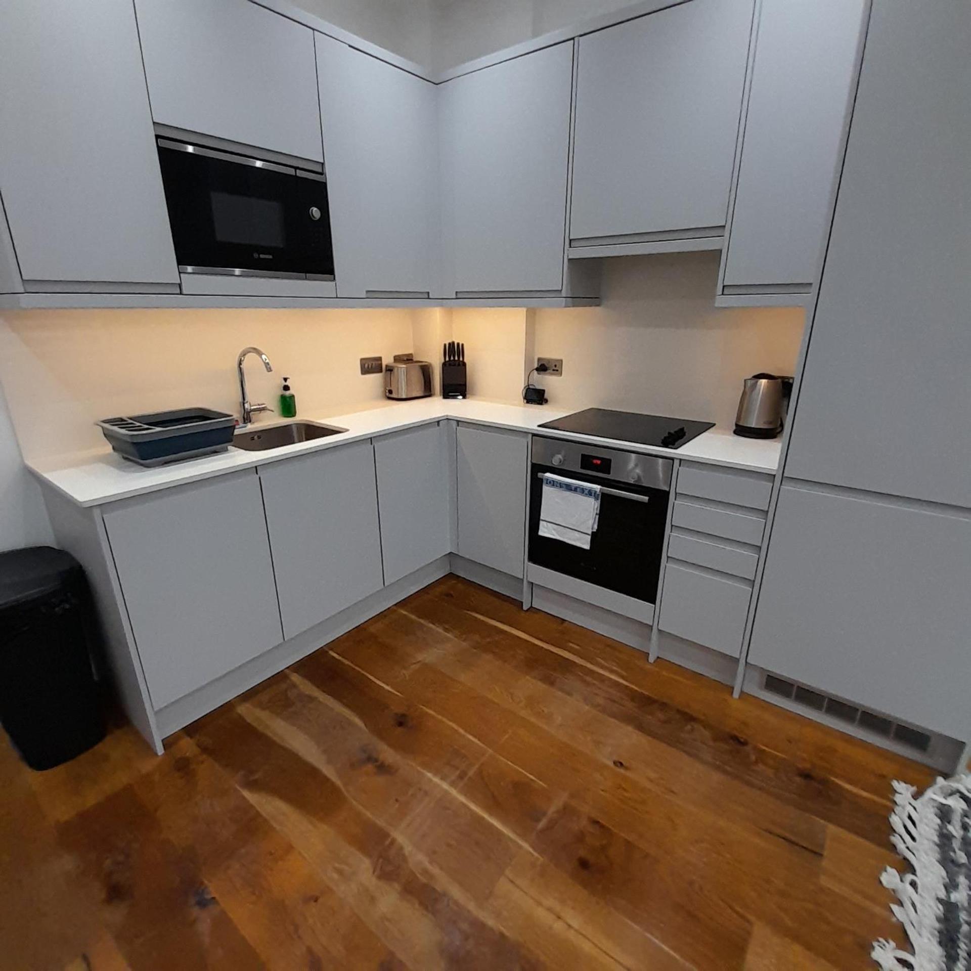 Deluxe Chic 1 2 Bed Apts Near Heathrow Legoland Windsor Slough Villa Dış mekan fotoğraf
