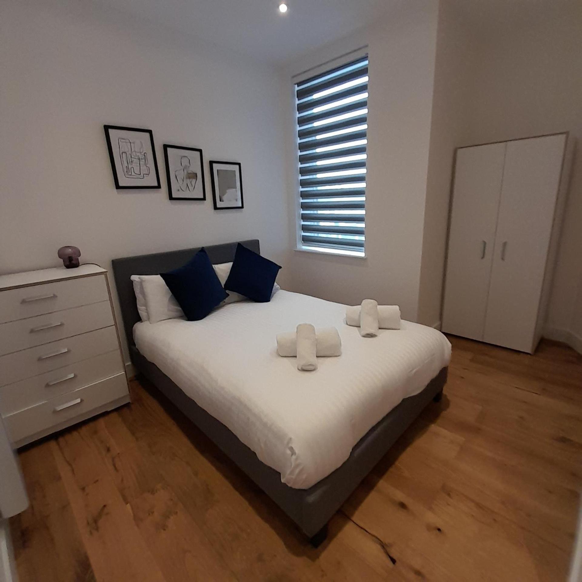 Deluxe Chic 1 2 Bed Apts Near Heathrow Legoland Windsor Slough Villa Dış mekan fotoğraf